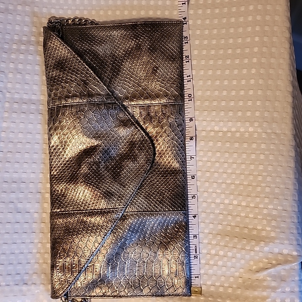 Purse - Picture 3 of 3